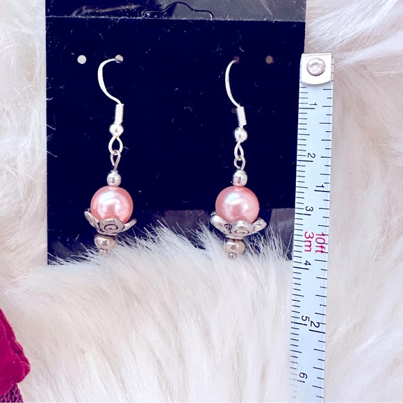 ꧁Soul Embellishments꧂Elegant Floral Pink Pearl Earrings (925s STAMPED) Handmade - Picture 3 of 16